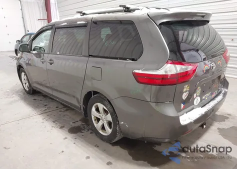 2017 Toyota Sienna Le 8 Passenger из США, поврежденный, VIN 5TDKZ3DC8HS884895